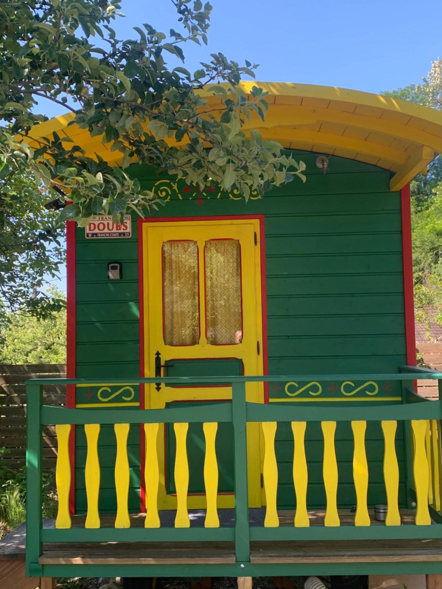 Willa La Roulotte De Moulin Rouge Audelange Zewnętrze zdjęcie